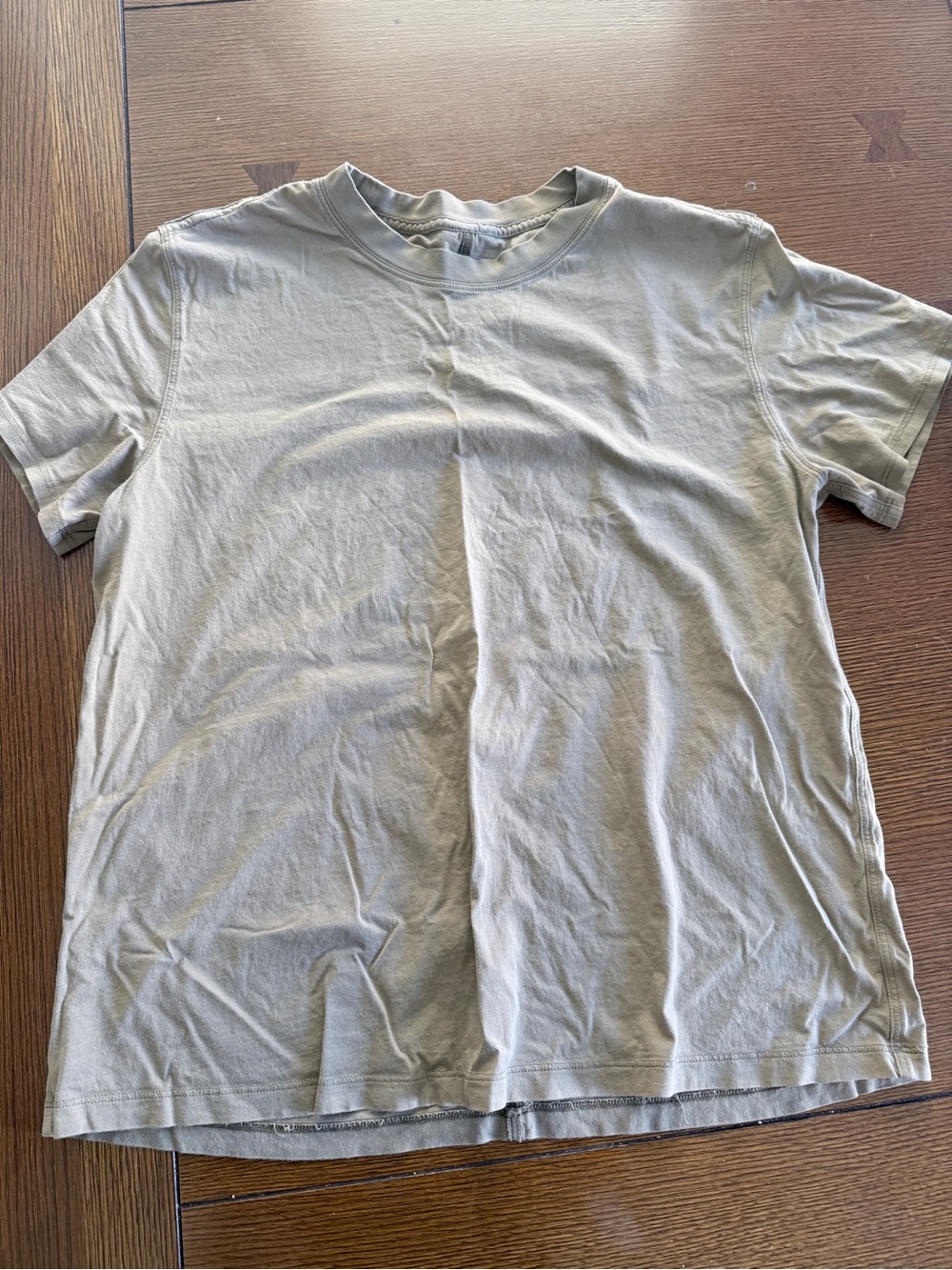 lululemon athletica Short Sleeve Crew Tee in Light Olive/brown